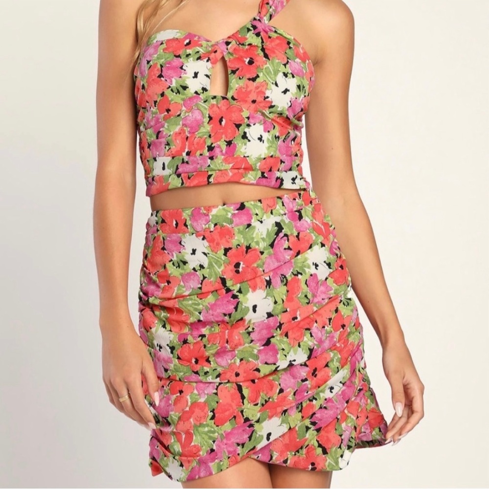 NWT Lulu's Multi Floral Print One-Shoulder Cutout Top And Matching Skirt Set (S)
